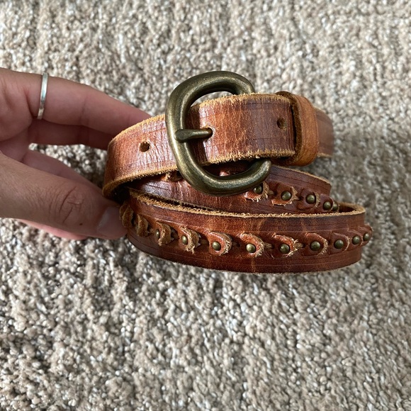 Vintage brown leather belt - Picture 1 of 6